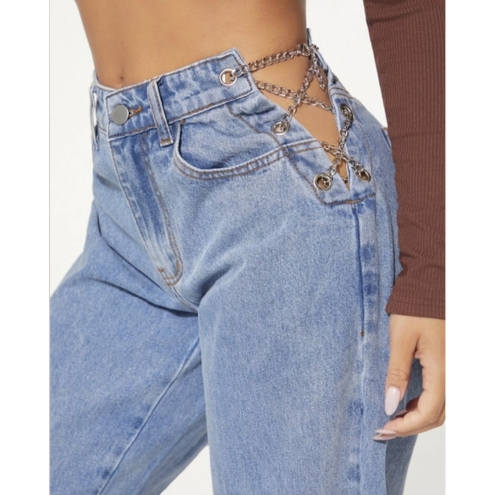 Super High Rise Baggy Denim w/Cut-out chain on hips - Sz. 30